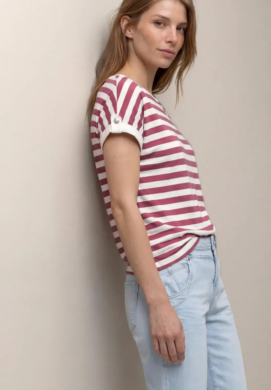 Shirt met losse schouders en strepen
