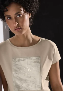 Shirt met satijnen patch
