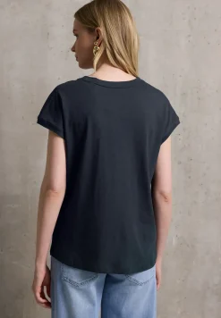 Shirt met schouderdetail