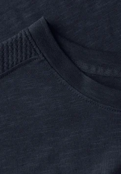 Shirt met schouderdetail