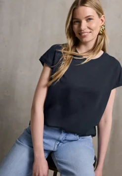 Shirt met schouderdetail