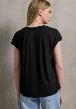 Shirt met schouderdetail