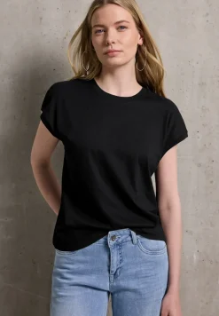 Shirt met schouderdetail
