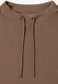 Shirt met trechtervormige hals