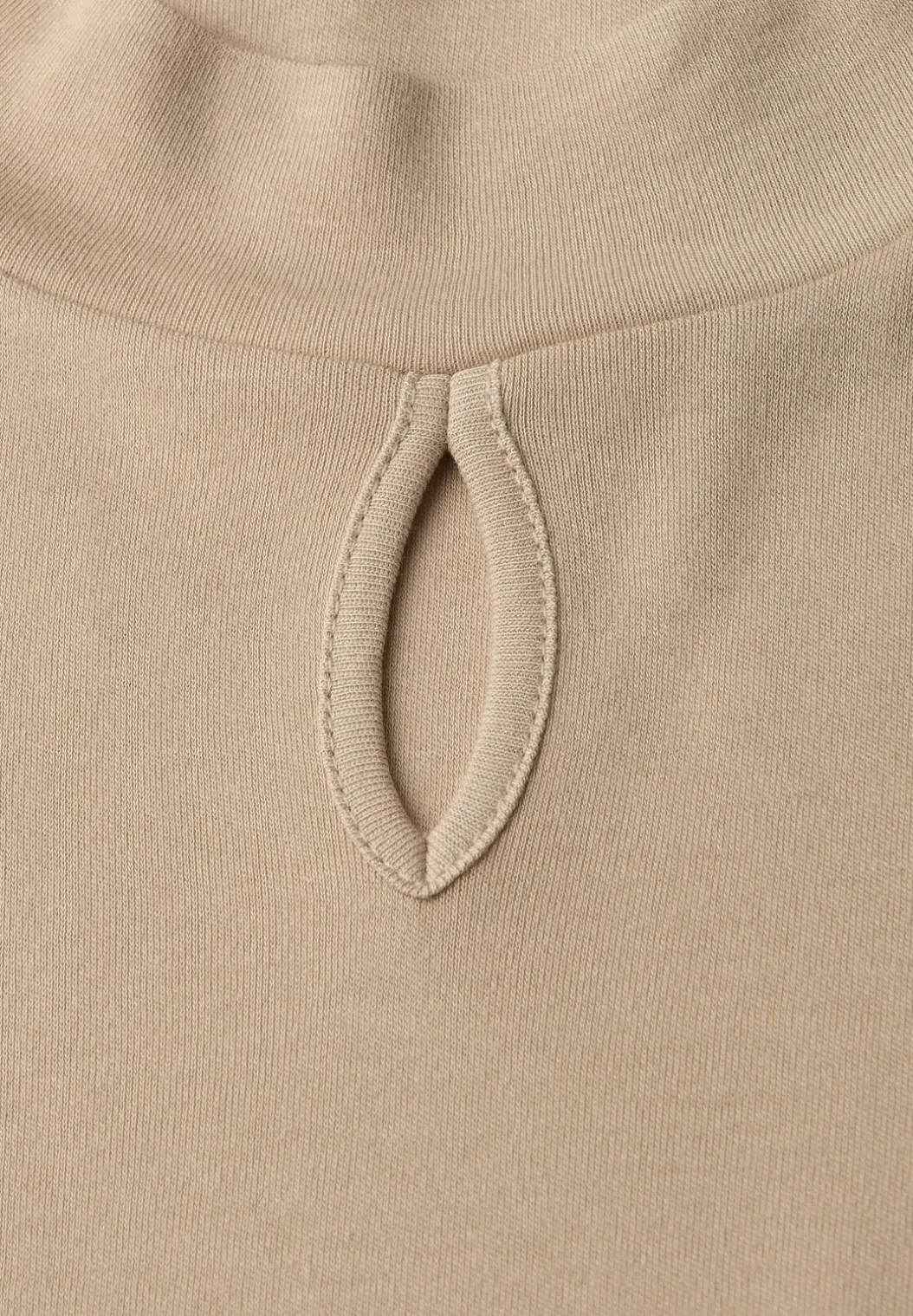 Shirt met uitgesneden detail