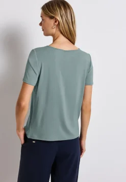 Shirt met uitsnijding