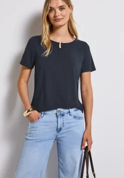 Shirt met uitsnijding