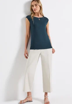 Shirt met uitsnijding