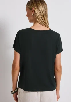 Shirt met uitsnijding