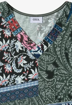 Shirt met V-hals en patchworkprint