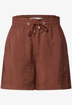 Shorts in effen kleur