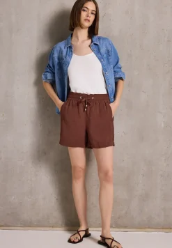 Shorts in effen kleur