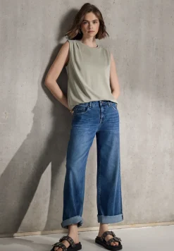 Silk-Look top