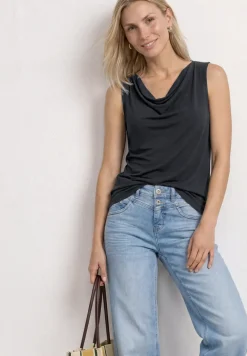 Silk-Look top met watervalhalslijn