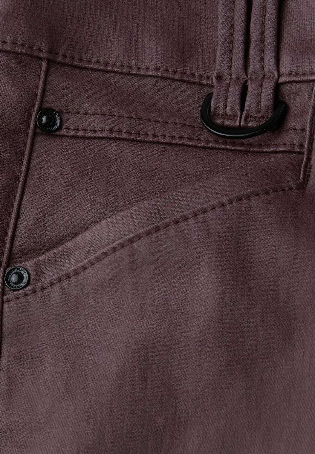 Slim Fit gecoate broek