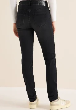 Slim Fit jeans
