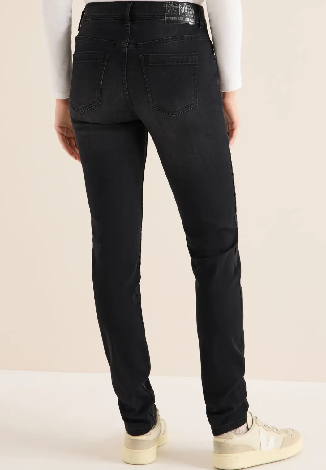 Slim Fit jeans