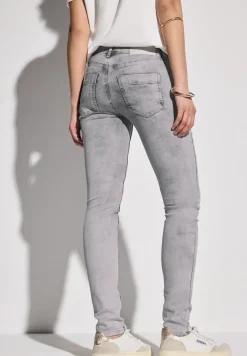 Slim Fit jeans