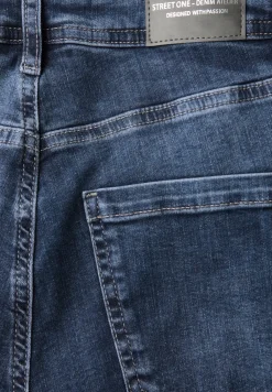 Slim Fit jeans