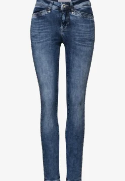 Slim Fit jeans