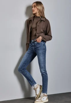 Slim Fit jeans
