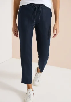 Slim Legs broek in causale pasvorm van linnen