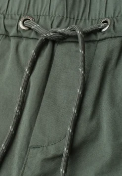 Slim legs broek in een lichtgewicht stof