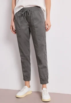 Slim legs broek in lichtgewicht kwaliteit