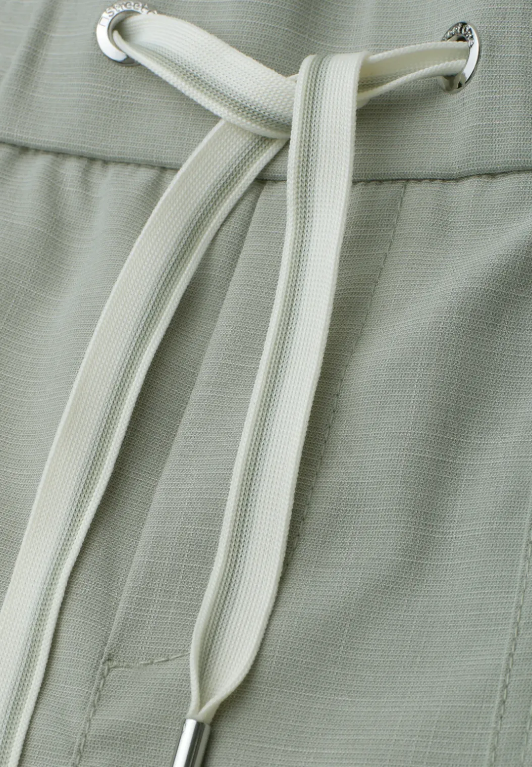 Slim legs in gemêleerde look