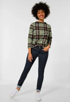 Slim-fit denim
