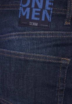 Slim-fit rinsed jeans