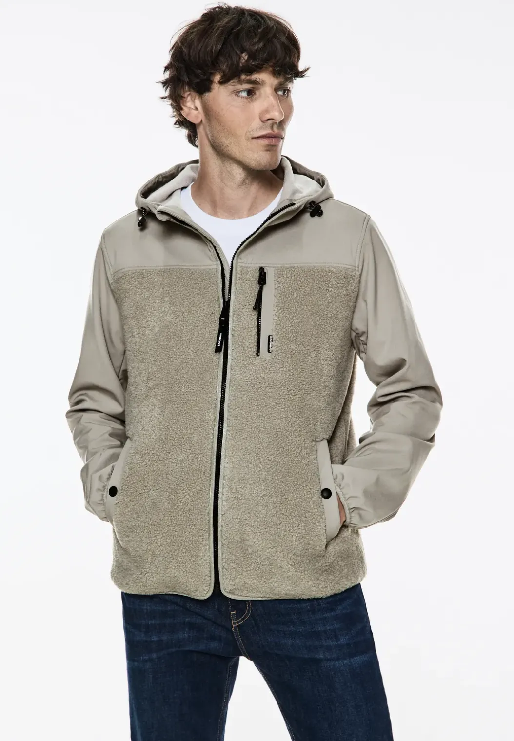 Softshell jas met teddy details
