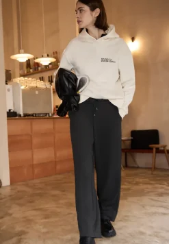Straight Legs