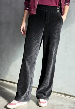 Straight Legs corduroy broek