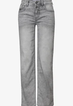 Straight Legs jeans