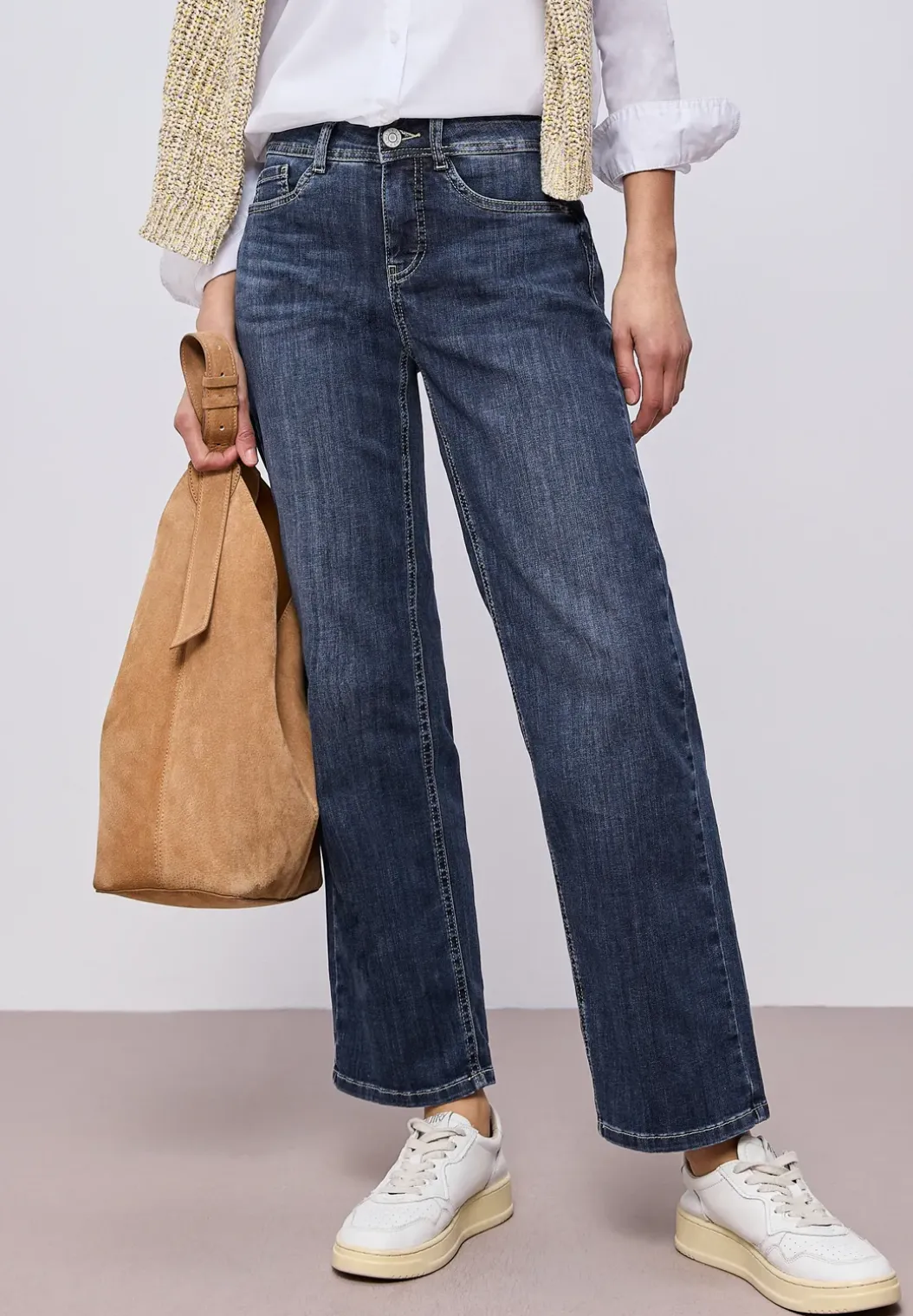 Straight Legs jeans
