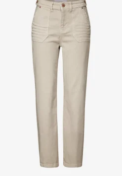 Straight Legs jeans