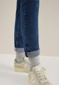 Straight Legs jeans