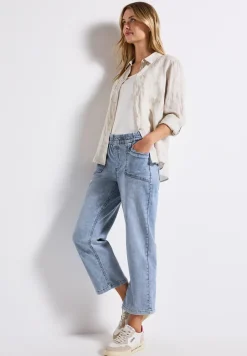 Straight Legs jeans