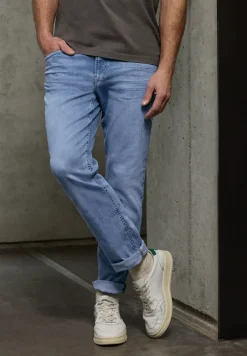 Straight Legs jeans