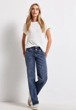 Straight Legs jeans
