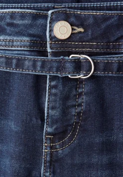 Straight Legs jeans