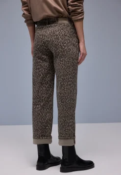 Straight Legs jeans