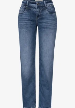 Straight Legs jeans