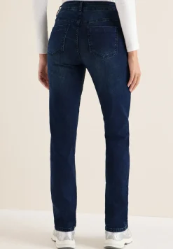 Straight Legs jeans