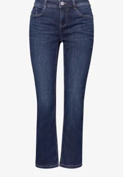 Straight Legs jeans