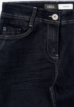 Straight Legs jeans