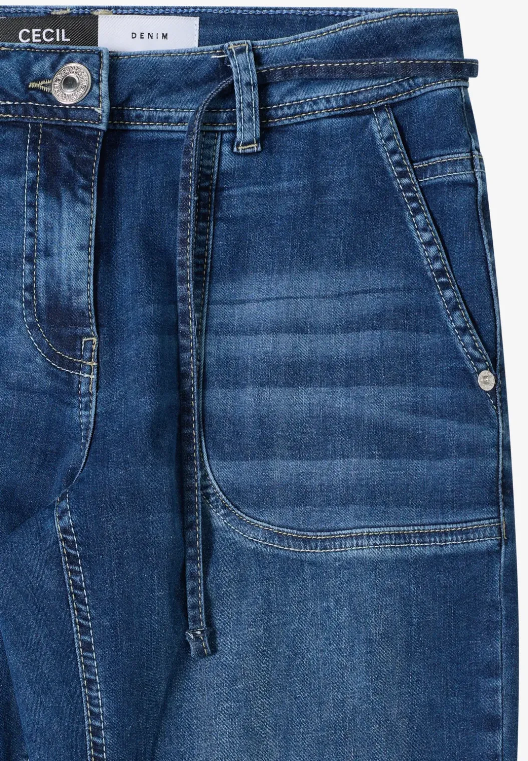 Straight Legs jeans