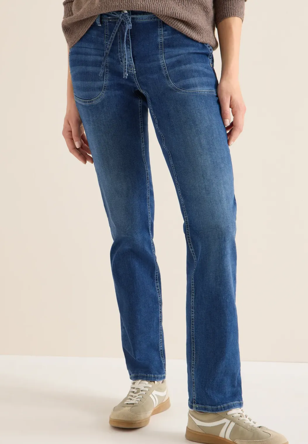 Straight Legs jeans