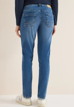 Straight Legs jeans